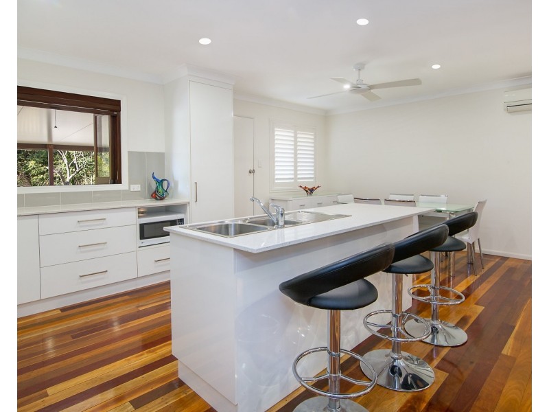 6 Deidre Ann Street, Raceview QLD 4305