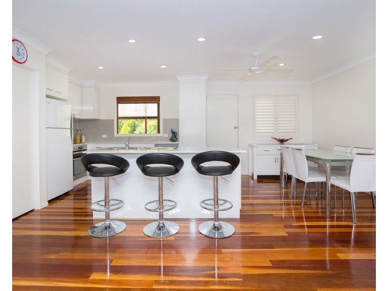 6 Deidre Ann Street, Raceview QLD 4305