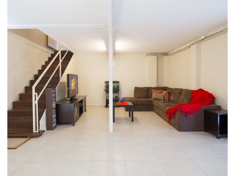 6 Deidre Ann Street, Raceview QLD 4305