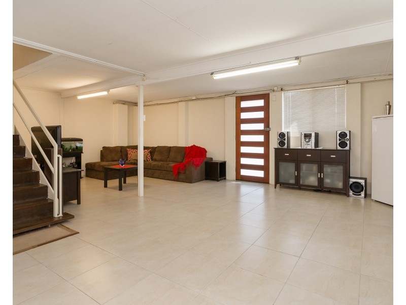 6 Deidre Ann Street, Raceview QLD 4305