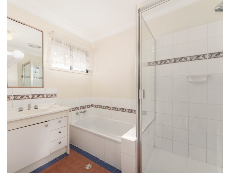 2 Lamington Parade, North Ipswich QLD 4305