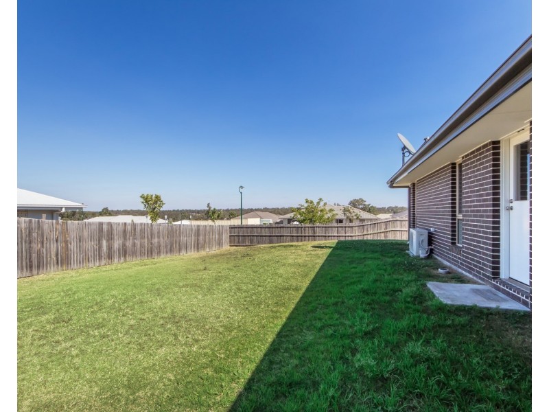 38 Diamantina Boulevard, Brassall QLD 4305
