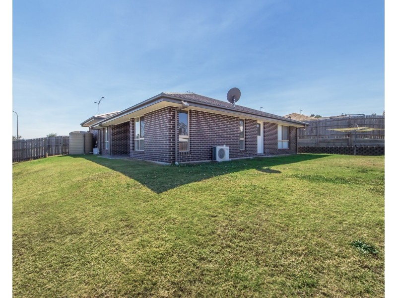 38 Diamantina Boulevard, Brassall QLD 4305