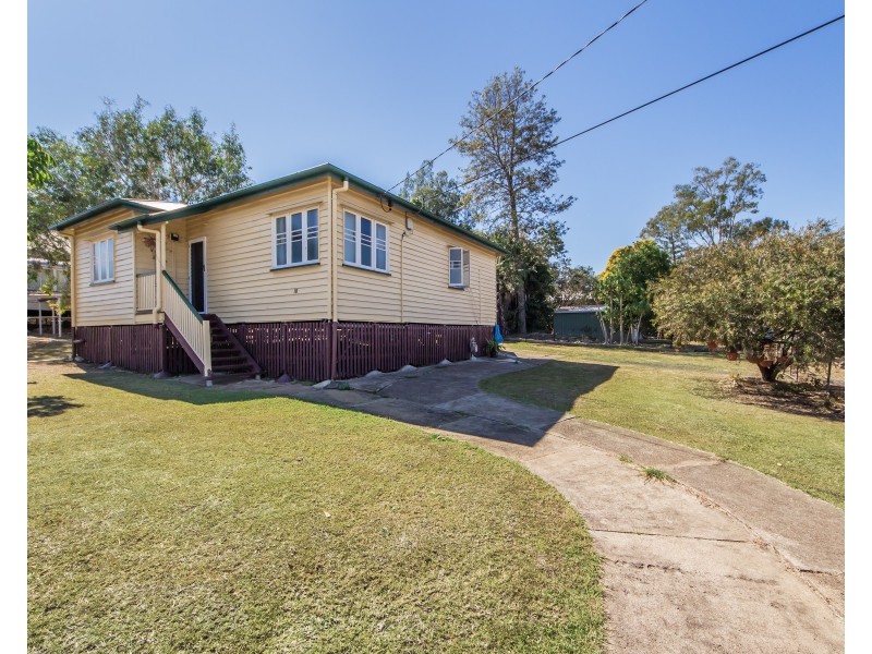 18 Briggs Road, Eastern Heights QLD 4305
