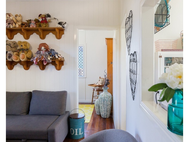 17 McGill Street, Basin Pocket QLD 4305