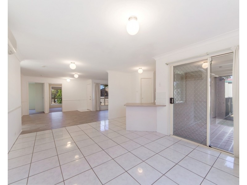 16 Battersby Street, One Mile QLD 4305