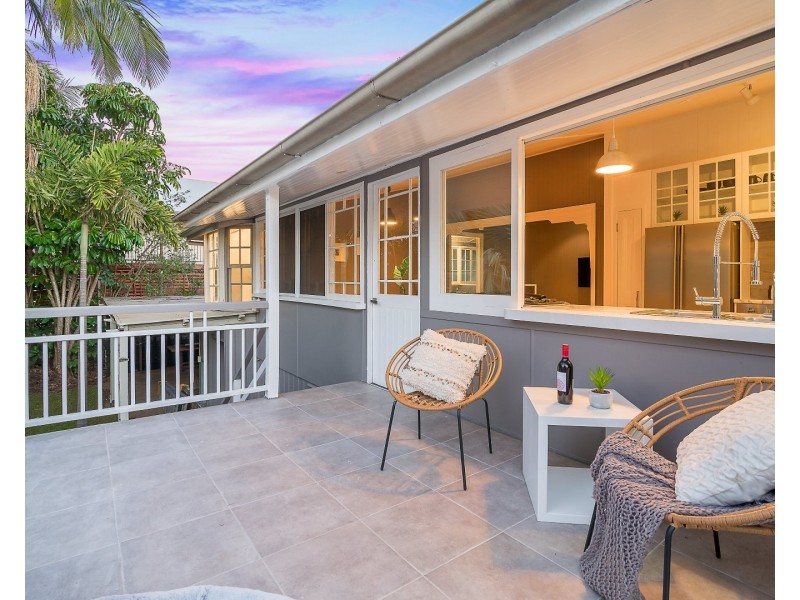 6 Tamar Street, Booval QLD 4304