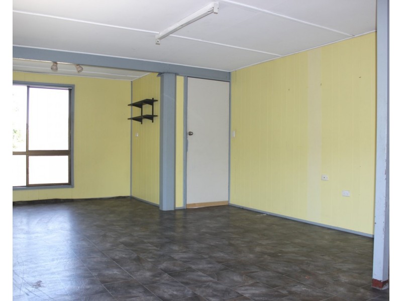 99 Woodford Street, One Mile QLD 4305