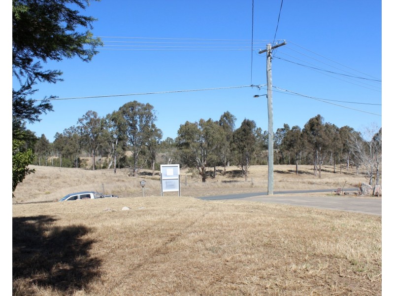 99 Woodford Street, One Mile QLD 4305