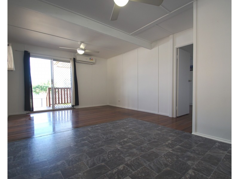 31 Maenporth Street, Leichhardt QLD 4305