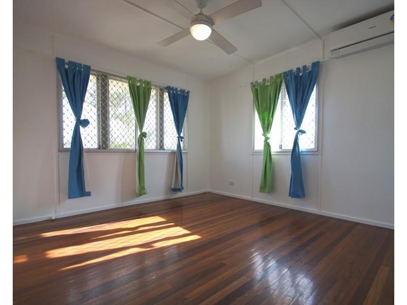 31 Maenporth Street, Leichhardt QLD 4305