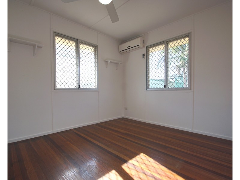 31 Maenporth Street, Leichhardt QLD 4305