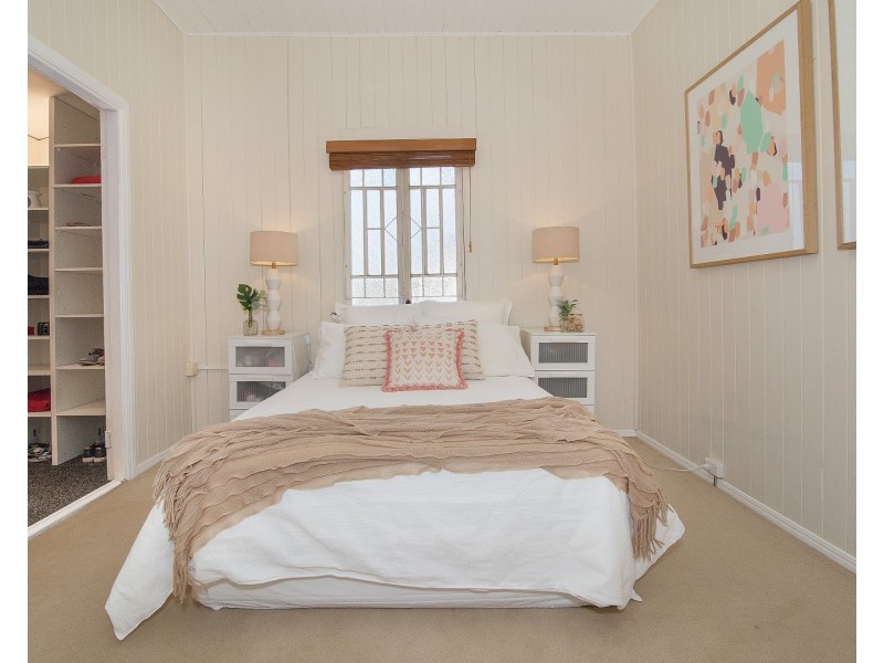 14 Shelley Street, Brassall QLD 4305