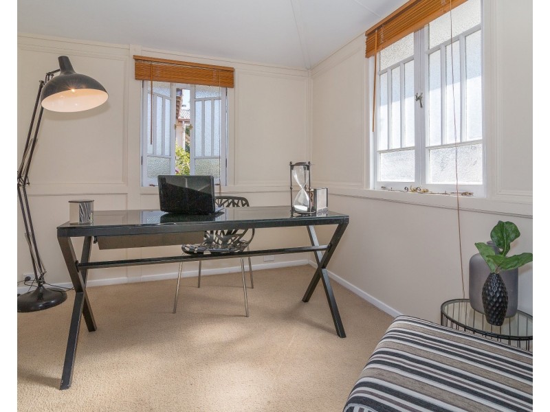 14 Shelley Street, Brassall QLD 4305