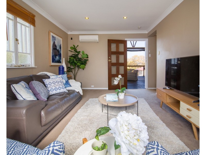 14 Shelley Street, Brassall QLD 4305