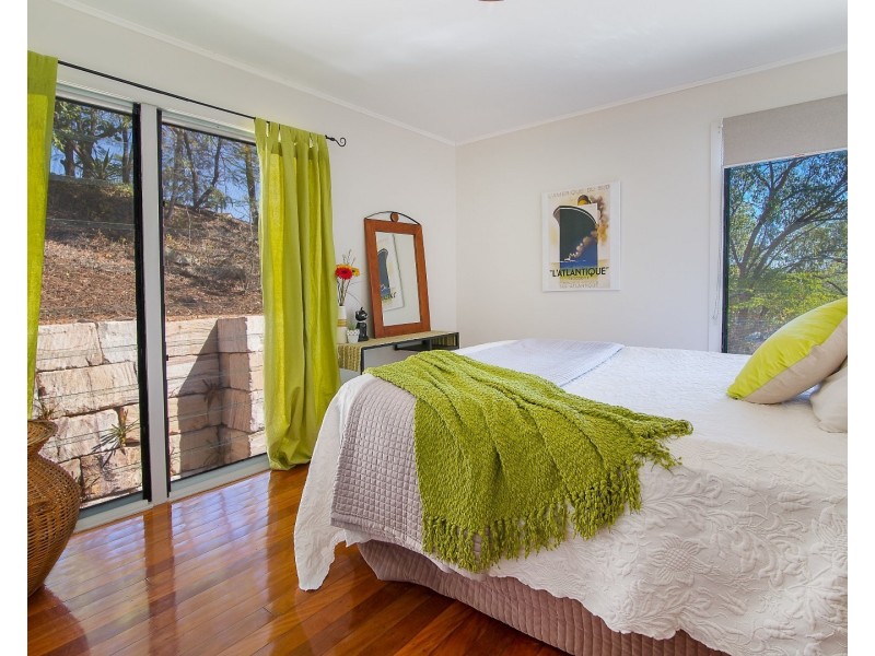 8 Shenton Street, Coalfalls QLD 4305