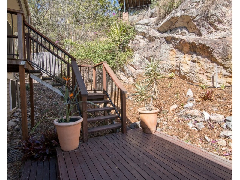 8 Shenton Street, Coalfalls QLD 4305