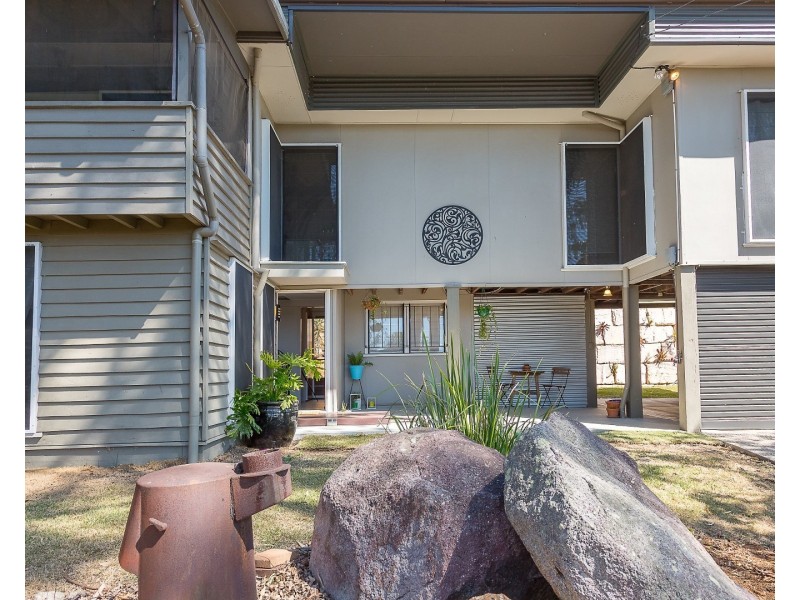 8 Shenton Street, Coalfalls QLD 4305
