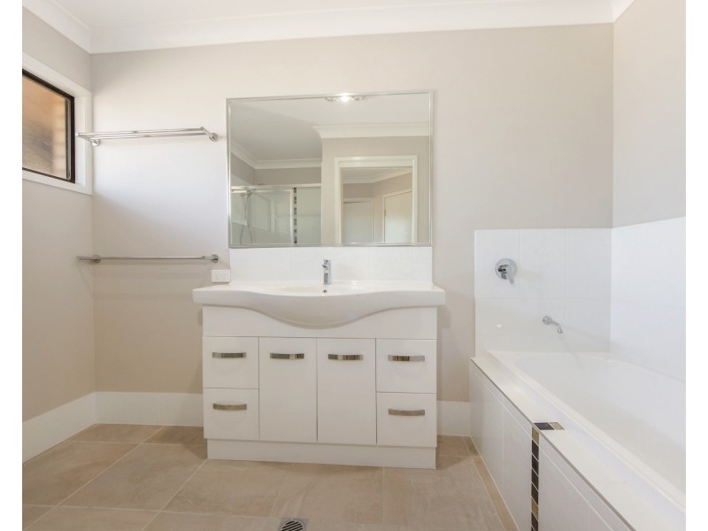 1185 Ipswich Boonah Road, Peak Crossing QLD 4306