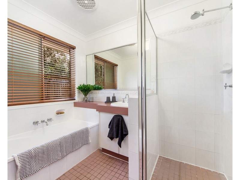 13 Bradfield Drive, Brassall QLD 4305