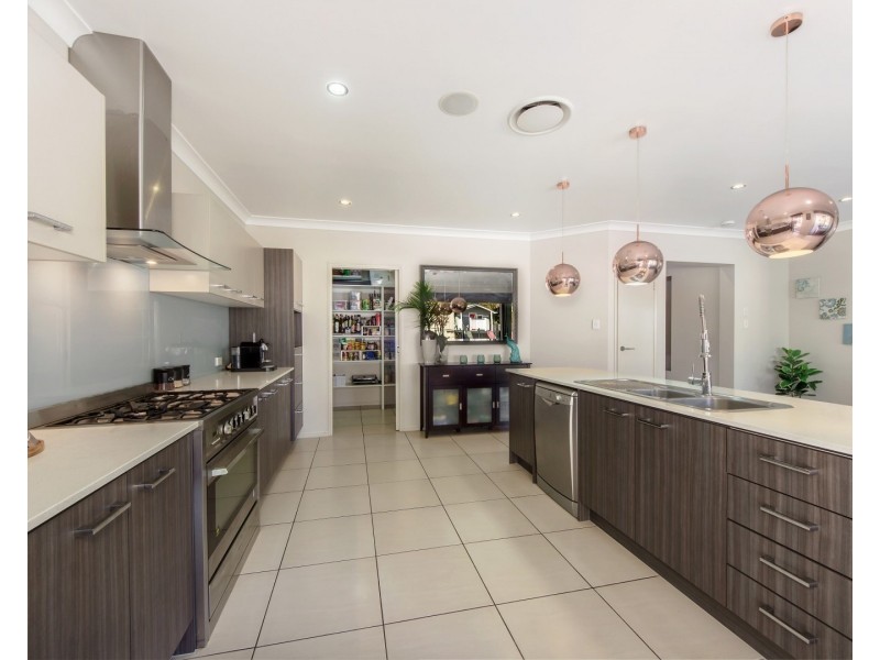 1 Kordan Boulevard, Raceview QLD 4305