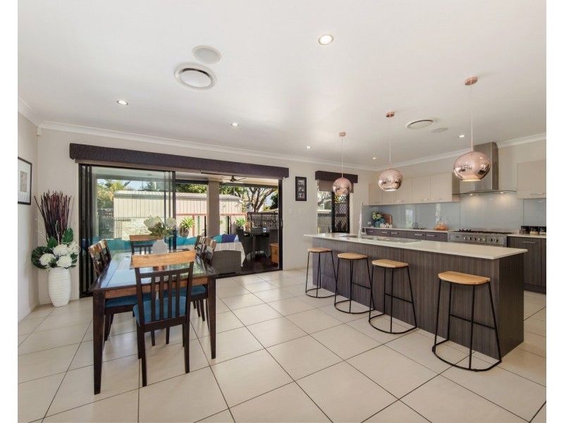 1 Kordan Boulevard, Raceview QLD 4305