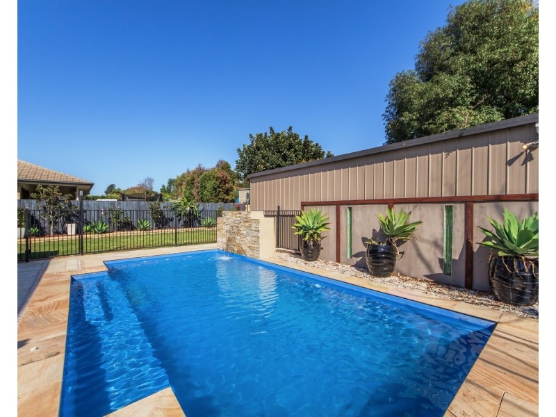 1 Kordan Boulevard, Raceview QLD 4305