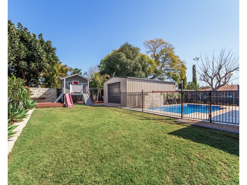 1 Kordan Boulevard, Raceview QLD 4305