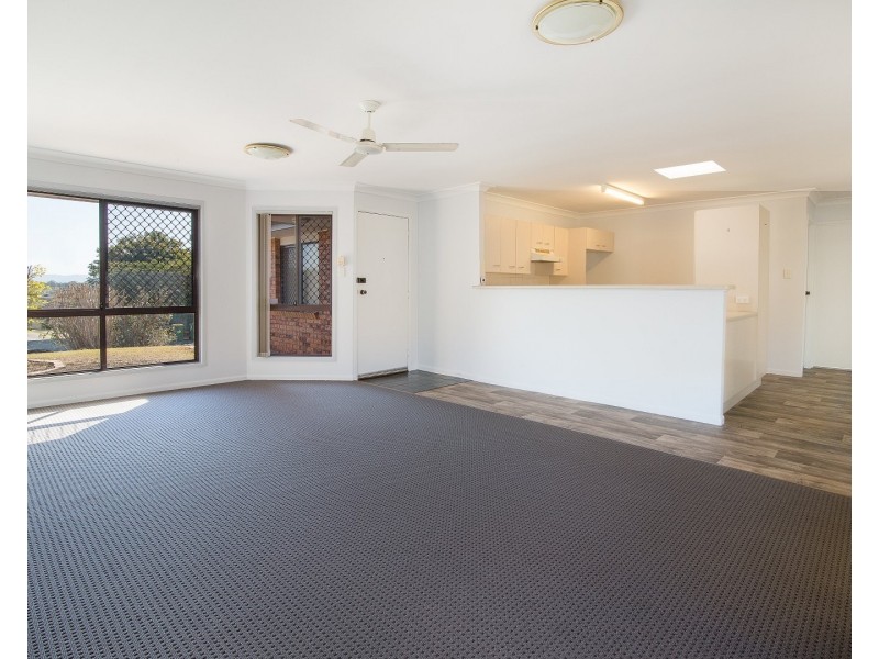 15 Cowley Drive, Flinders View QLD 4305