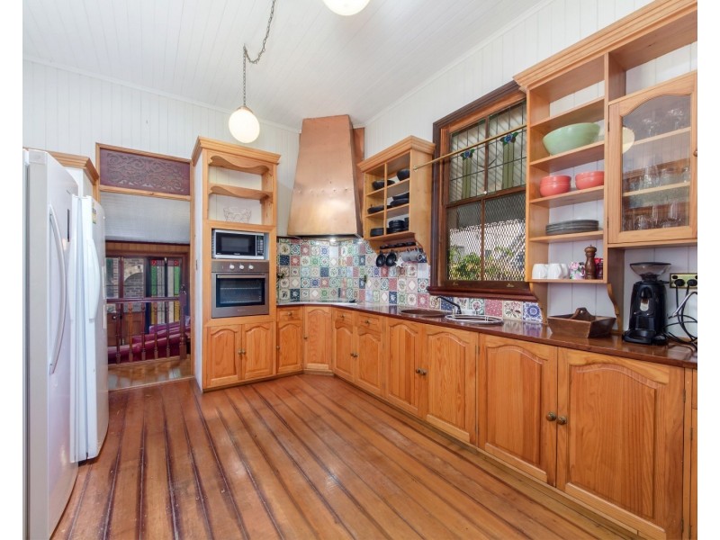 1 Smith Street, North Ipswich QLD 4305