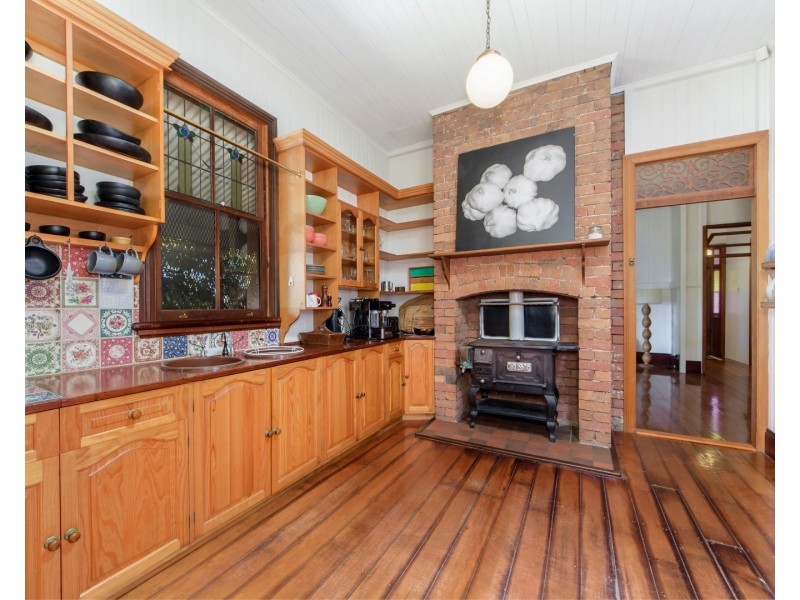 1 Smith Street, North Ipswich QLD 4305