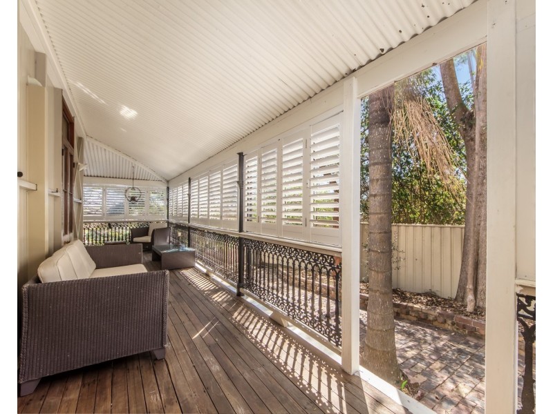 1 Smith Street, North Ipswich QLD 4305