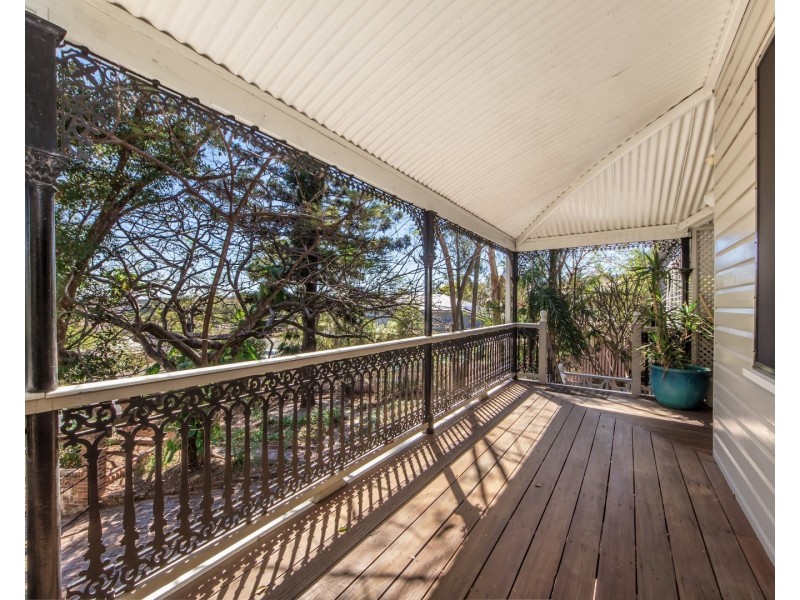 1 Smith Street, North Ipswich QLD 4305