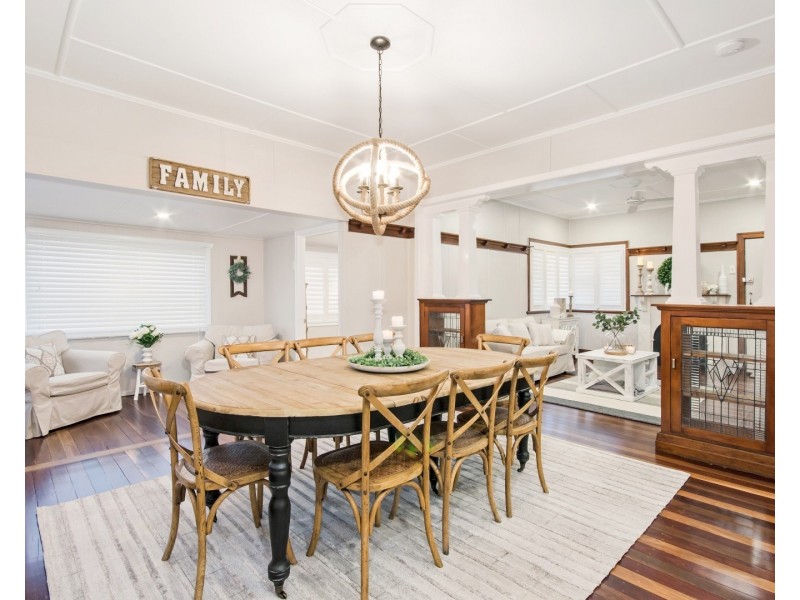 16 Stuart Street, Eastern Heights QLD 4305