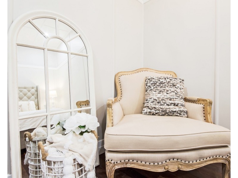 16 Stuart Street, Eastern Heights QLD 4305