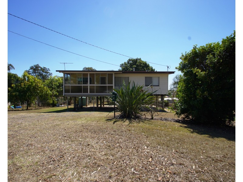 6 Mary Street, Blackstone QLD 4304