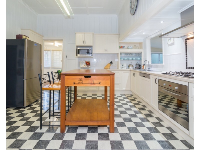 13 Tongue Street, East Ipswich QLD 4305
