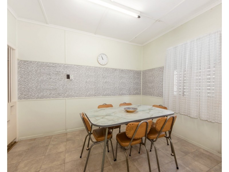 62 Samford Road, Leichhardt QLD 4305