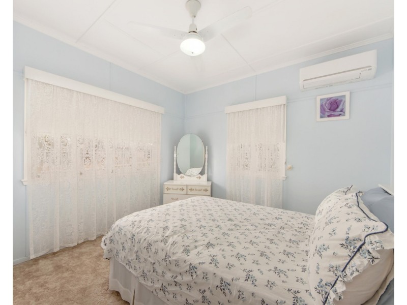 62 Samford Road, Leichhardt QLD 4305