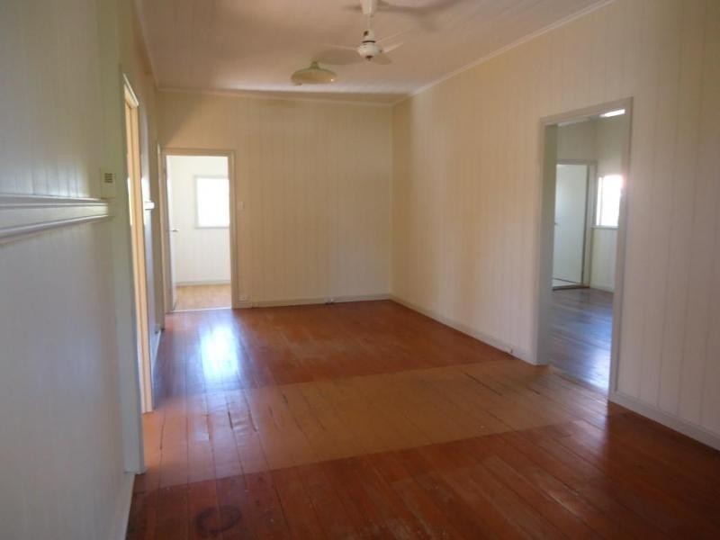 2 Woodgate Street, Churchill QLD 4305