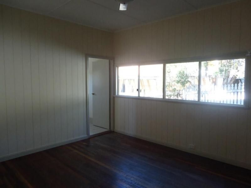 2 Woodgate Street, Churchill QLD 4305