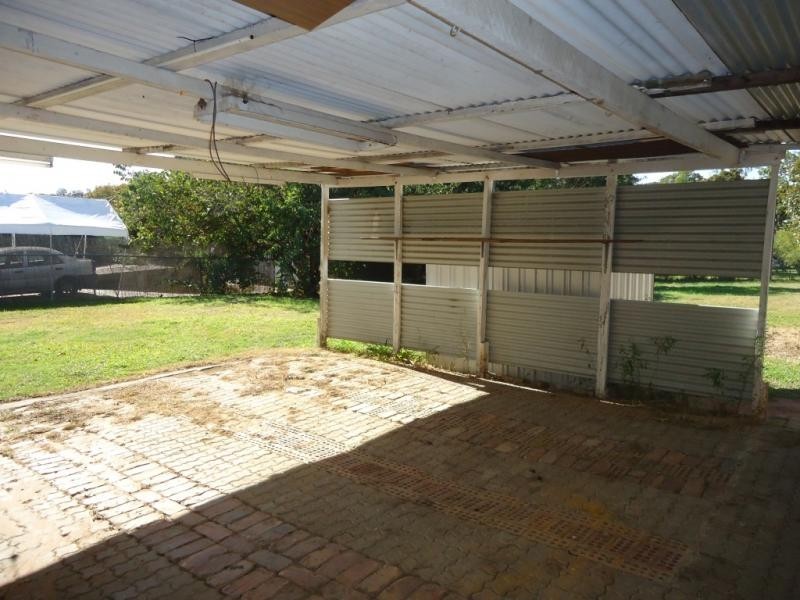 2 Woodgate Street, Churchill QLD 4305