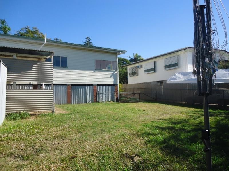 2 Woodgate Street, Churchill QLD 4305