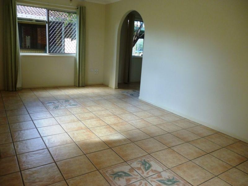 41 Selwyn Street, North Booval QLD 4304