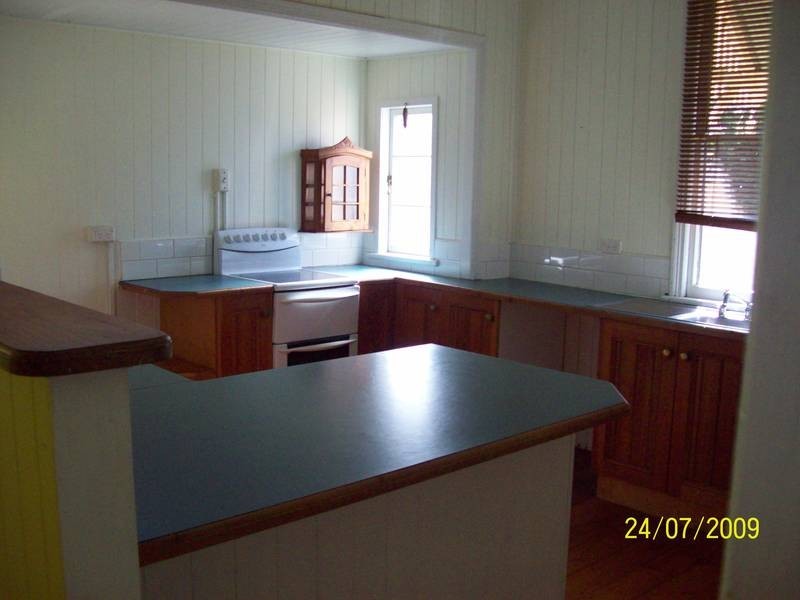 10 Macgregor Street, Woodend QLD 4305