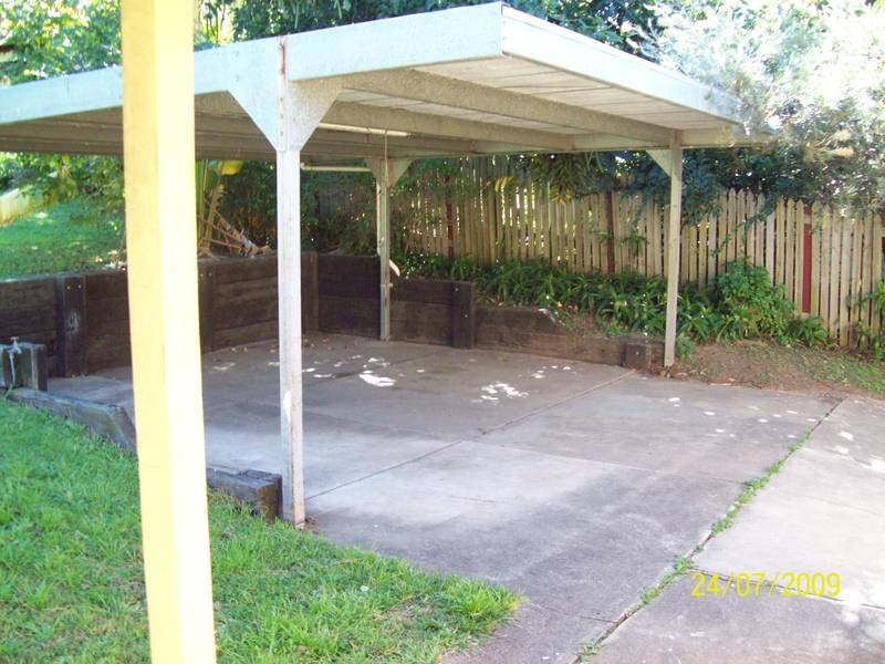 10 Macgregor Street, Woodend QLD 4305