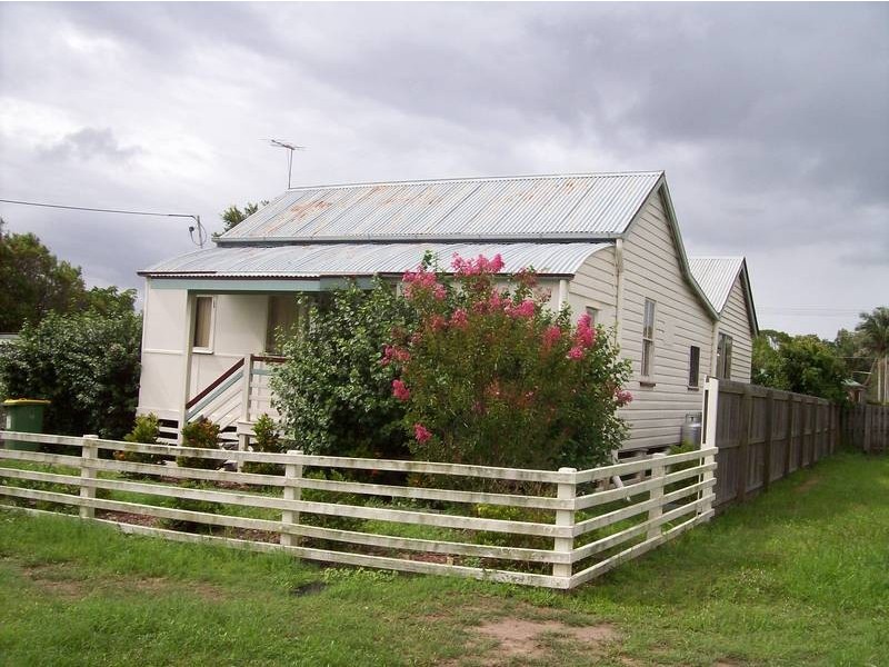 Blackstone QLD 4304