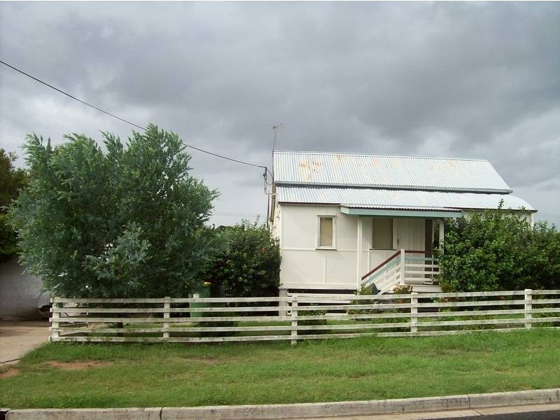 Blackstone QLD 4304