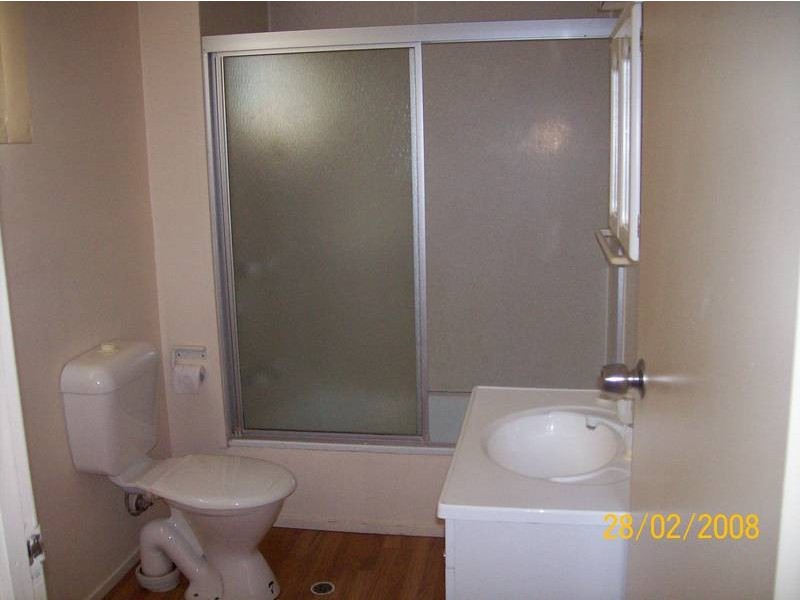 Blackstone QLD 4304