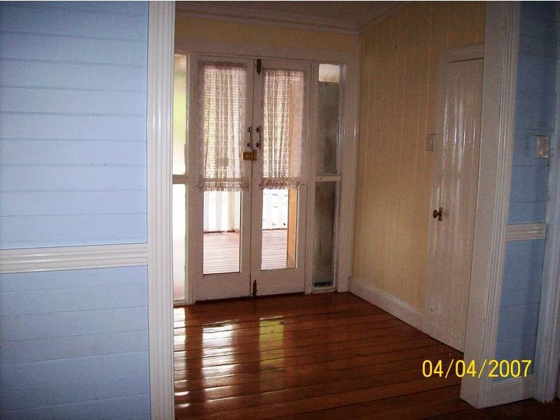 9 Palmer Street, North Ipswich QLD 4305